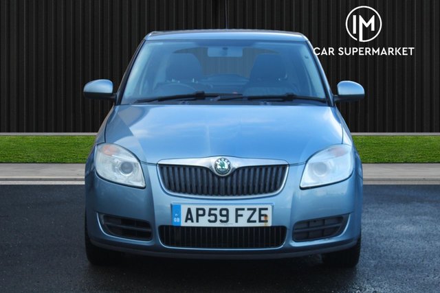2010 SKODA FABIA - Photo 2