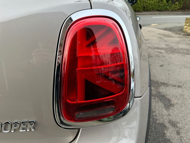 2021 MINI HATCH - Photo 11