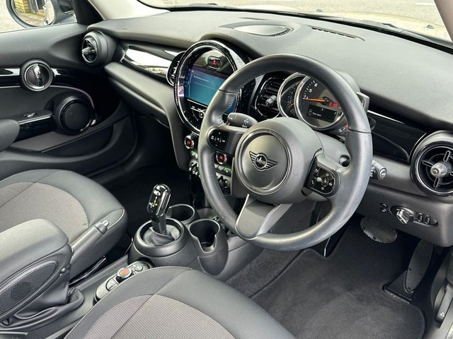 2021 MINI HATCH - Photo 2