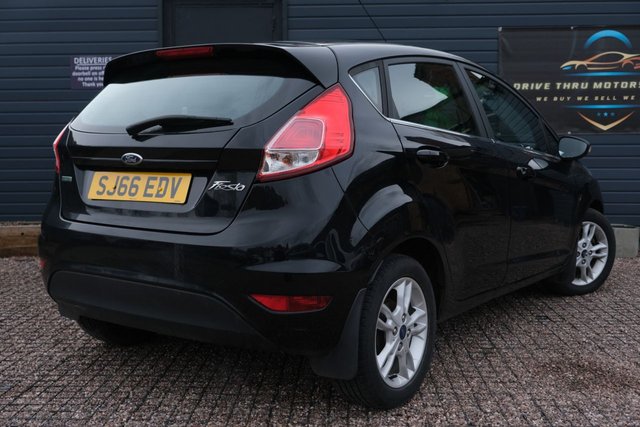 2016 FORD FIESTA 2016 1.0T EcoBoost Zetec Hatchback 5dr Petrol Manual Euro 6 (s/s) (100 ps) - Photo 5