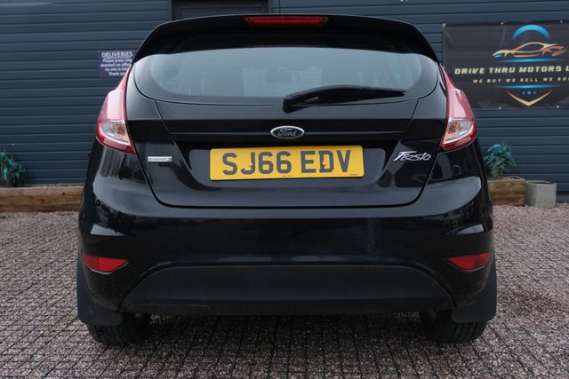 2016 FORD FIESTA 2016 1.0T EcoBoost Zetec Hatchback 5dr Petrol Manual Euro 6 (s/s) (100 ps) - Photo 6
