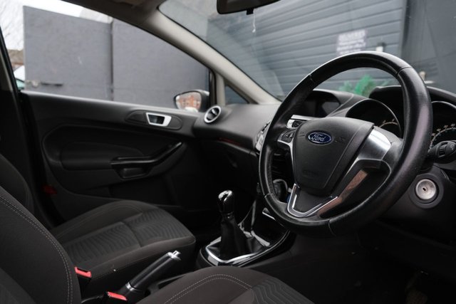 2016 FORD FIESTA 2016 1.0T EcoBoost Zetec Hatchback 5dr Petrol Manual Euro 6 (s/s) (100 ps) - Photo 7