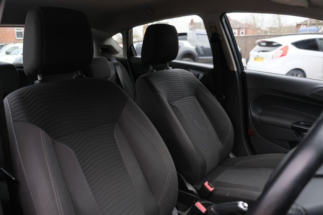 2016 FORD FIESTA 2016 1.0T EcoBoost Zetec Hatchback 5dr Petrol Manual Euro 6 (s/s) (100 ps) - Photo 9