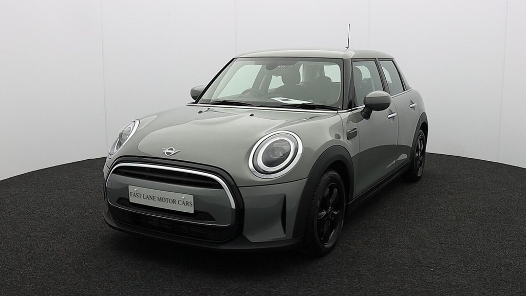 USED 2021 21 MINI HATCH 1.5 Cooper Classic Hatchback 5dr Petrol Steptronic Euro 6 (s/s) (136 ps) 