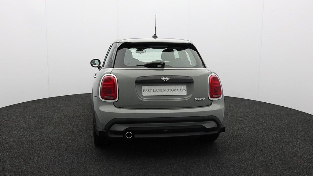 USED 2021 21 MINI HATCH 1.5 Cooper Classic Hatchback 5dr Petrol Steptronic Euro 6 (s/s) (136 ps) 