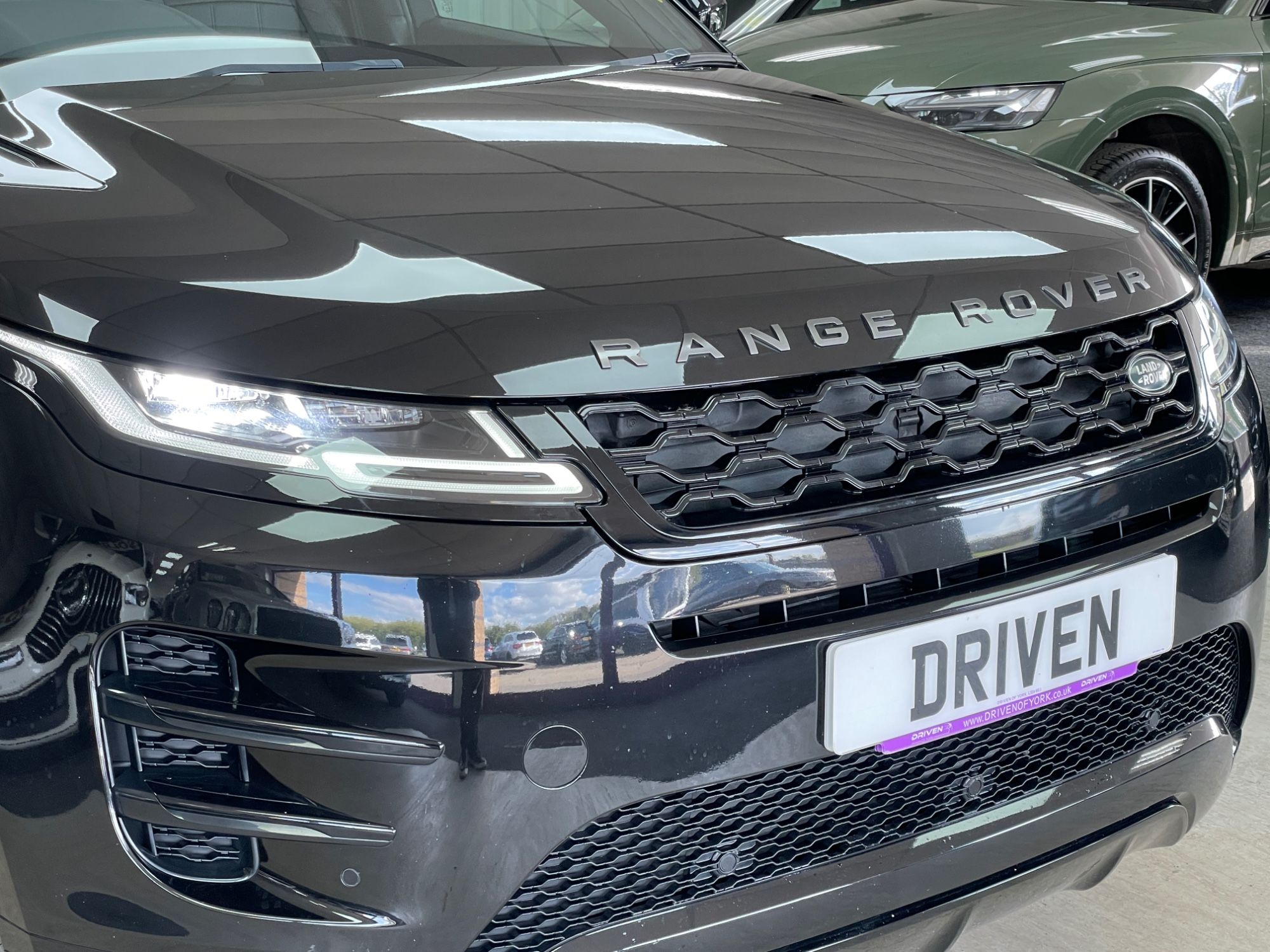 USED 2020 20 LAND ROVER RANGE ROVER EVOQUE 2.0 P200 MHEV R-Dynamic SE SUV 5dr Petrol Auto 4WD Euro 6 (s/s) (200 ps) 