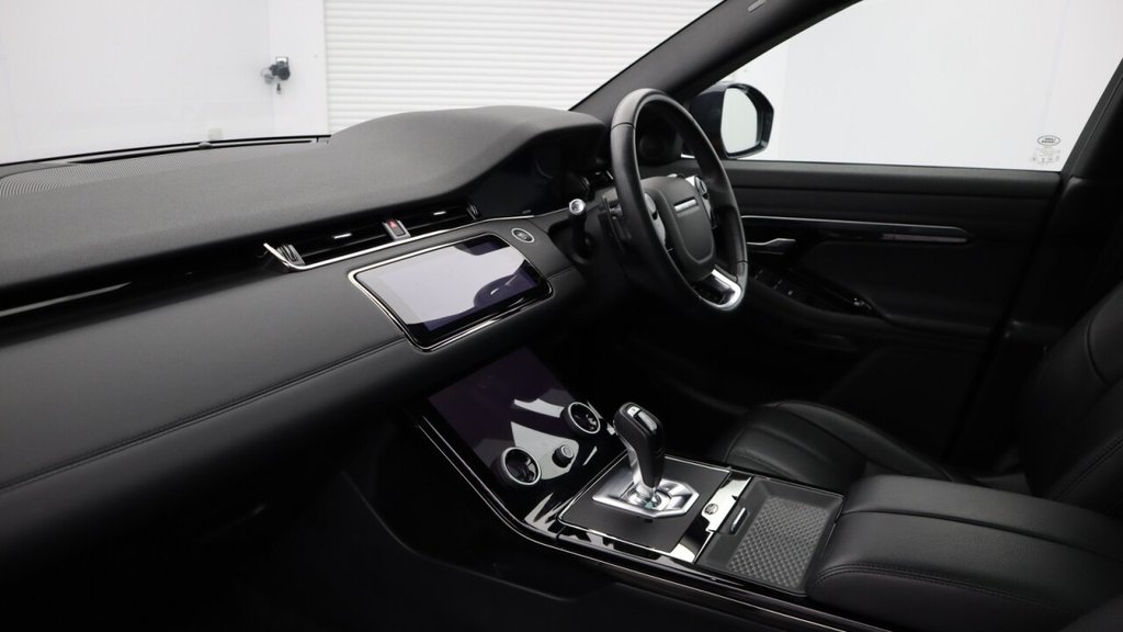 USED 2019 69 LAND ROVER RANGE ROVER EVOQUE 2.0 D180 R-Dynamic SE SUV 5dr Diesel Auto 4WD Euro 6 (s/s) (180 ps) Finished With A Full Black Pack and Looks Amazing!!!