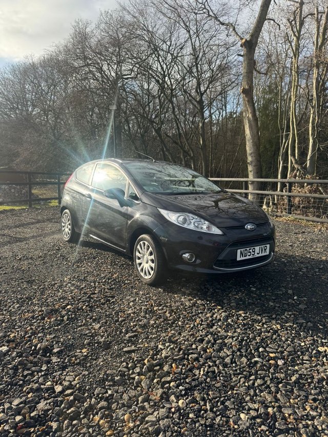 2009 FORD FIESTA 1.25 Zetec Hatchback 3dr Petrol Manual (133 g/km, 81 bhp) - Photo 2