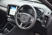 USED 2020 20 VOLVO XC40 1.5 T3 R-Design SUV 5dr Petrol Auto Euro 6 (s/s) (163 ps) 2 OWNER / LOVELY EXAMPLE
