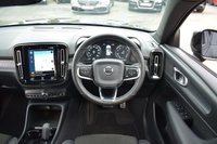 USED 2020 20 VOLVO XC40 1.5 T3 R-Design SUV 5dr Petrol Auto Euro 6 (s/s) (163 ps) 2 OWNER / LOVELY EXAMPLE