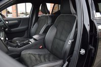 USED 2020 20 VOLVO XC40 1.5 T3 R-Design SUV 5dr Petrol Auto Euro 6 (s/s) (163 ps) 2 OWNER / LOVELY EXAMPLE
