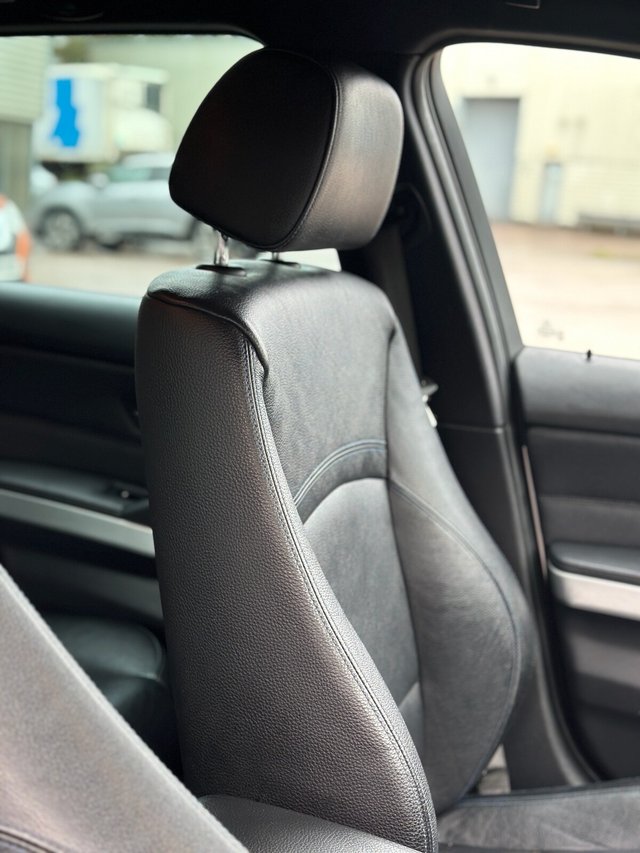 View our BMW 3 SERIES