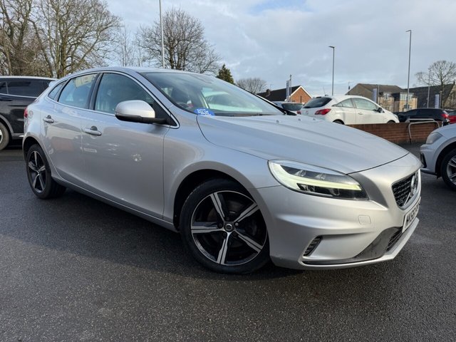 2016 Volvo V40 2L R-Design Nav Plus 5dr - Photo 7