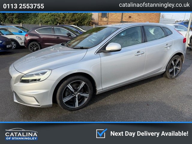 2016 Volvo V40 2L R-Design Nav Plus 5dr - Photo 3
