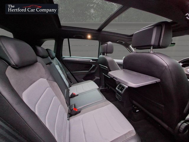 2020 Volkswagen Tiguan 2L R-Line Tech 5dr - Photo 12