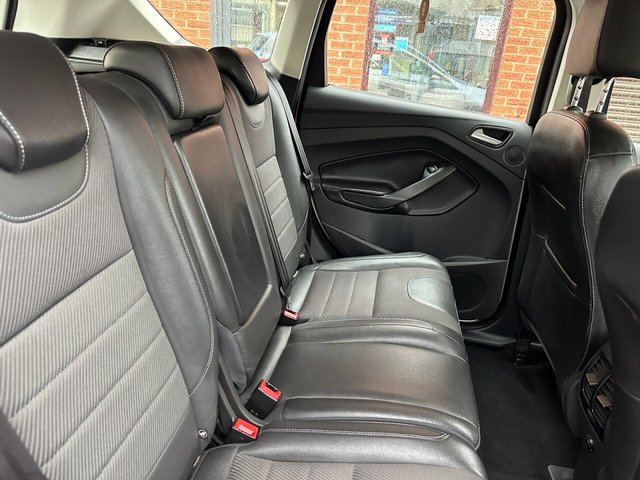 2015 Ford Kuga 2L Titanium 5dr - Photo 7