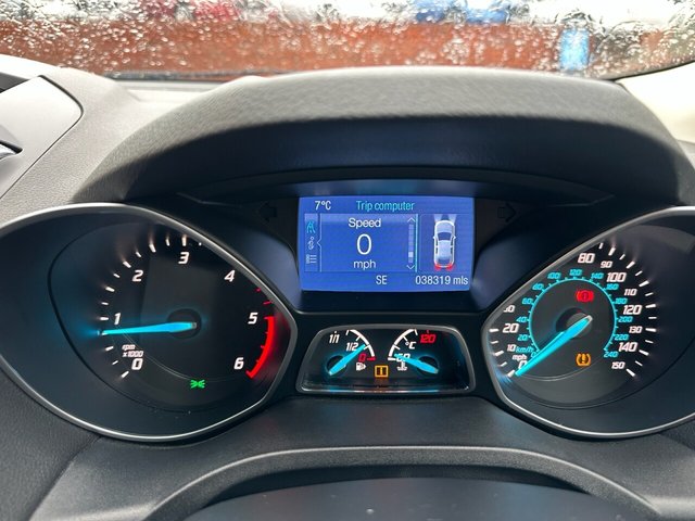 2015 Ford Kuga 2L Titanium 5dr - Photo 9