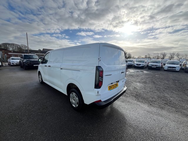 2024 Ford Transit Custom 2L Trend 5dr - Photo 4