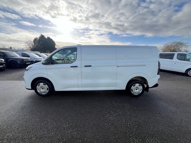 2024 Ford Transit Custom 2L Trend 5dr - Photo 6