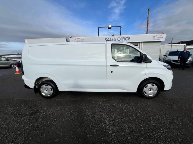 2024 Ford Transit Custom 2L Trend 5dr - Photo 9