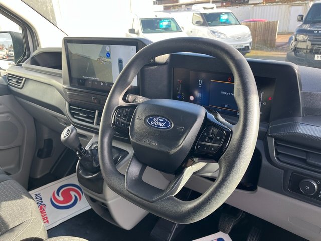 2024 Ford Transit Custom 2L Trend 5dr - Photo 11