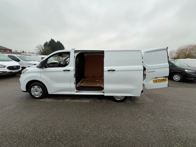 2024 Ford Transit Custom 2L Trend 5dr - Photo 6