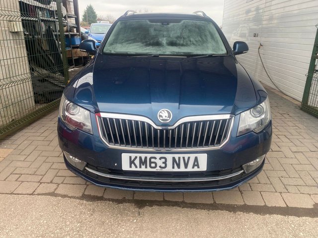 View our SKODA SUPERB