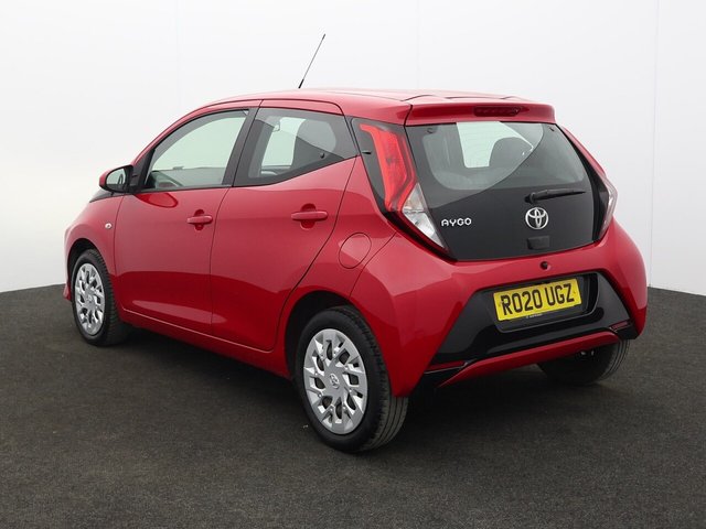2020 Toyota Aygo 1L X-Play 5dr - Photo 8