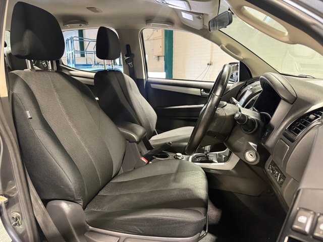 2019 ISUZU D-MAX - Photo 7