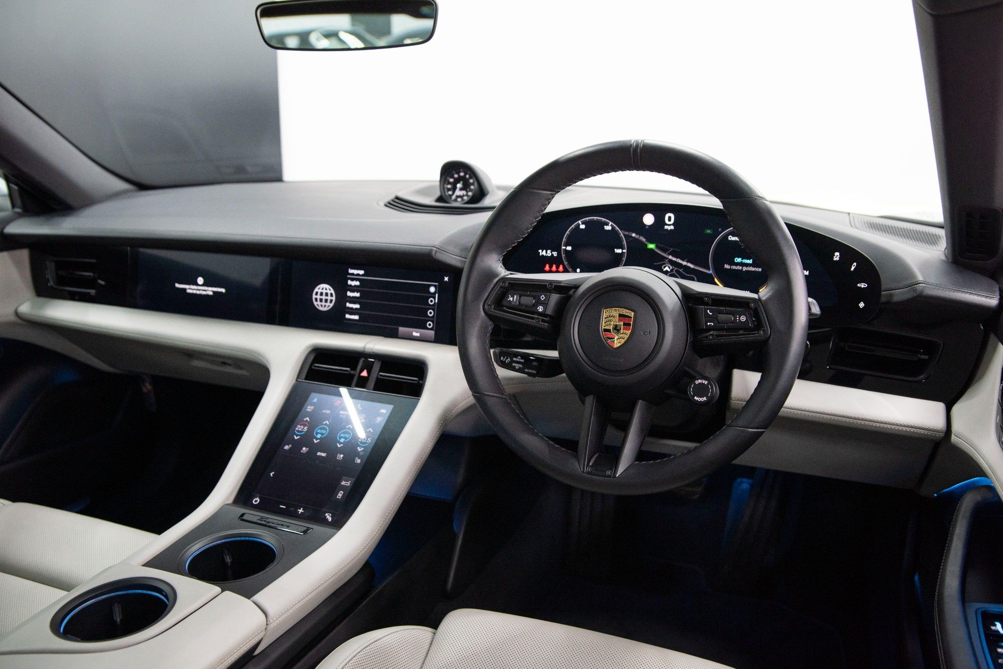 USED 2020 70 PORSCHE TAYCAN Performance Plus 93.4kWh 4S Saloon  