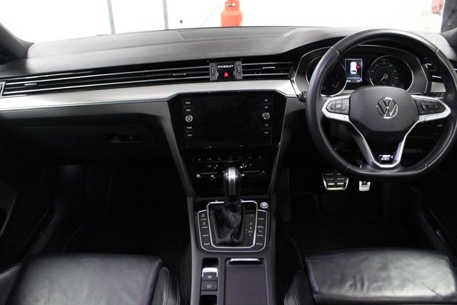 2023 VOLKSWAGEN PASSAT - Photo 11