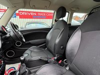 USED 2011 11 MINI CLUBMAN 1.6 Cooper Estate 5dr Petrol Manual Euro 5 (s/s) (122 ps) - Half Leather Trim -