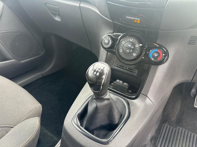 2016 FORD FIESTA VAN - Photo 10