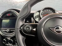 USED 2019 69 MINI HATCH 2.0 Cooper S Exclusive Hatchback 5dr Petrol Manual Euro 6 (s/s) (192 ps) &pound;6550 of Extras, Rear Parking Camera, Front Sensors, Rear Sensors, Heads Up Display, Panoramic Sunroof, Apple Car Play, Harmon Kardon, Ambient Lighting, Lounge Leather, Heated Seats, Comfort Plus, Navigation Plus, Eco+Sport Mode, Auto Wipers, Auto Headlights, Keyless Drive, DAB, Bluetooth, Cruise Control, Sat Nav, Dual Zone AC.