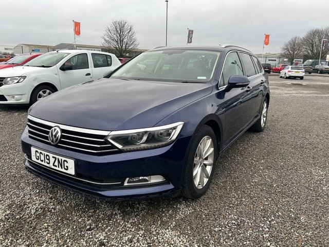 2019 VOLKSWAGEN PASSAT