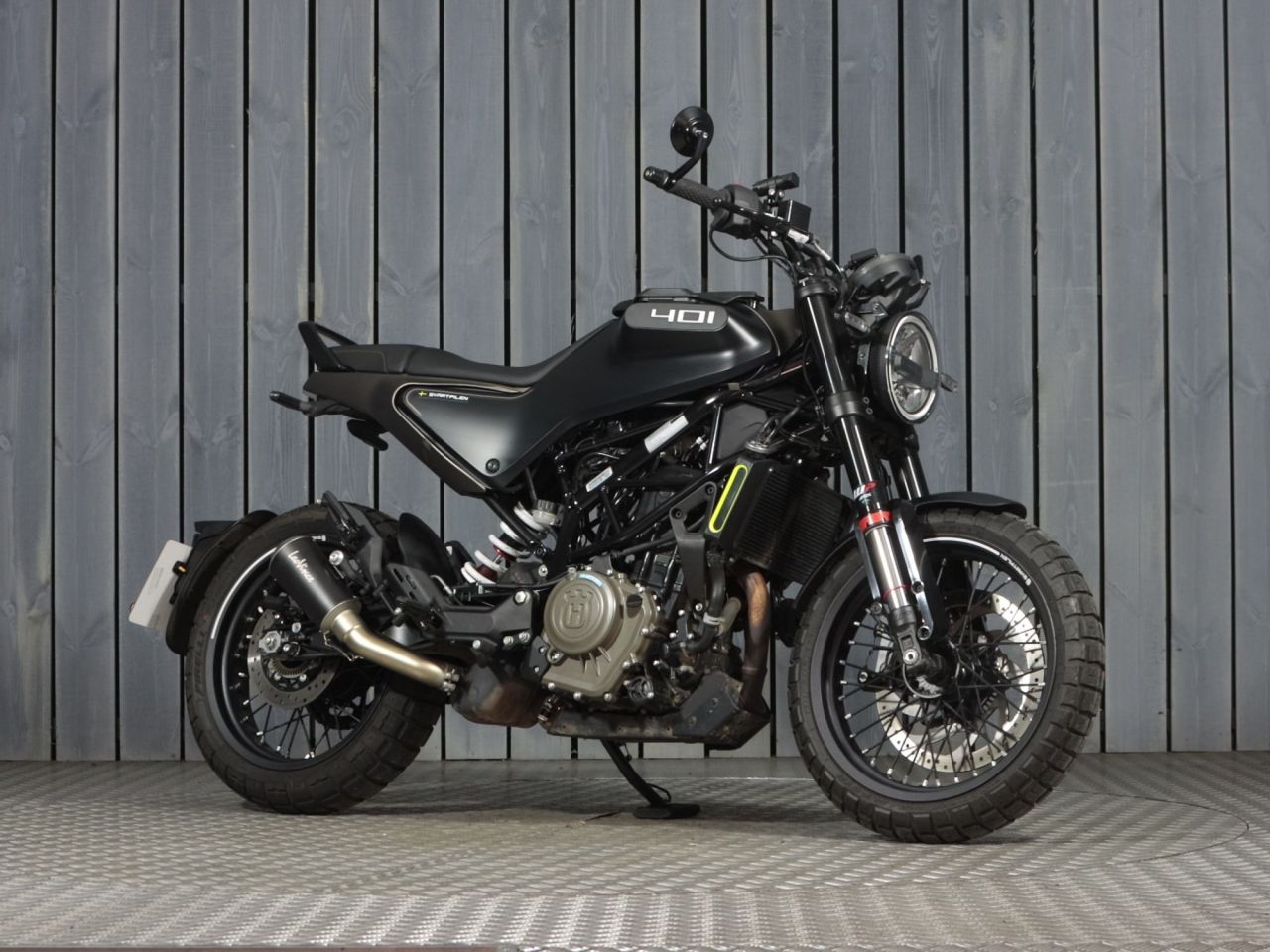 HUSQVARNA SVARTPILEN 401