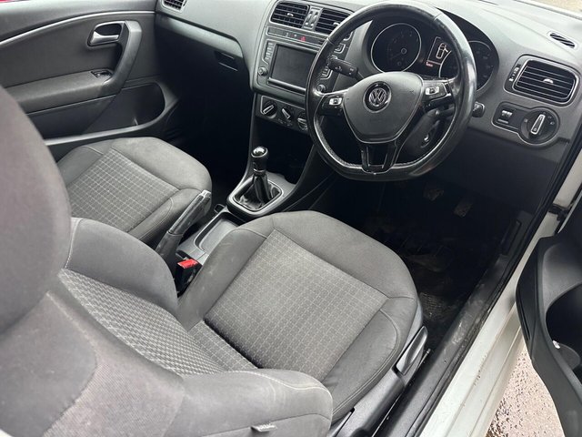 2016 VOLKSWAGEN POLO 1.0 BlueMotion Tech SE Euro 6 (s/s) 3dr - Photo 2