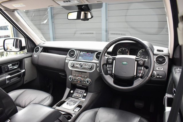 2013 Land Rover Discovery 4 3L Hse 5dr - Photo 2