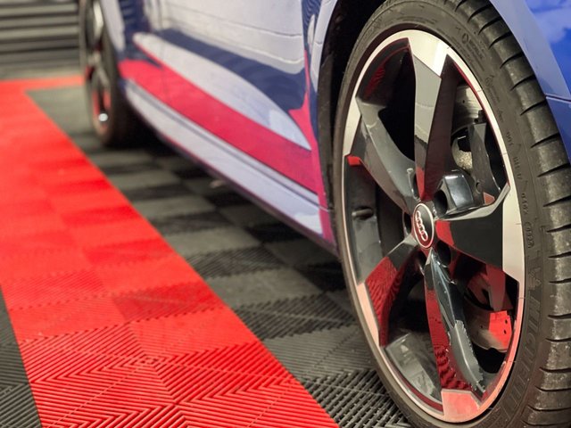 2016 AUDI RS3 - Photo 9