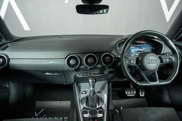 2022 AUDI TT - Photo 2