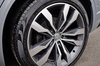 USED 2019 19 VOLKSWAGEN TOUAREG 3.0 TDI V6 R-Line SUV 5dr Diesel Tiptronic 4Motion Euro 6 (s/s) (231 ps) IMMACULATE CONDITION  .  R-LINE EDITION  .  REVERSING CAM