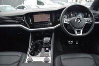 USED 2019 19 VOLKSWAGEN TOUAREG 3.0 TDI V6 R-Line SUV 5dr Diesel Tiptronic 4Motion Euro 6 (s/s) (231 ps) IMMACULATE CONDITION  .  R-LINE EDITION  .  REVERSING CAM