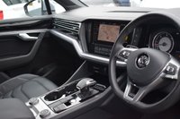 USED 2019 19 VOLKSWAGEN TOUAREG 3.0 TDI V6 R-Line SUV 5dr Diesel Tiptronic 4Motion Euro 6 (s/s) (231 ps) IMMACULATE CONDITION  .  R-LINE EDITION  .  REVERSING CAM