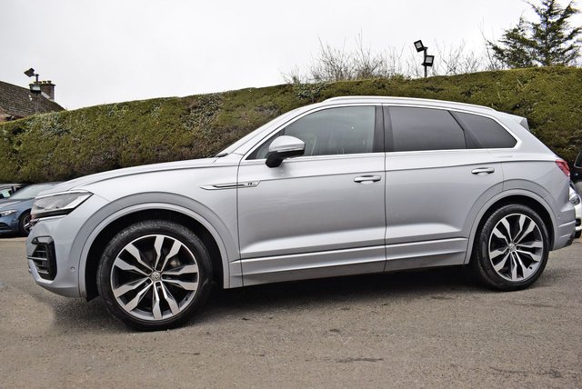 2019 VOLKSWAGEN TOUAREG 3.0 TDI V6 R-Line SUV 5dr Diesel Tiptronic 4Motion Euro 6 (s/s) (231 ps) - Photo 7