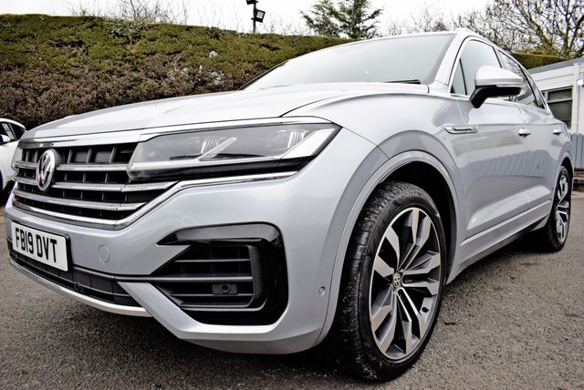 2019 VOLKSWAGEN TOUAREG 3.0 TDI V6 R-Line SUV 5dr Diesel Tiptronic 4Motion Euro 6 (s/s) (231 ps) - Photo 8