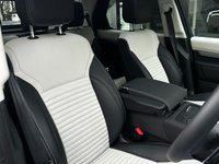 USED 2025 25 LAND ROVER DISCOVERY 5 3.0 D350 MHEV Dynamic SE SUV 5dr Diesel Auto 4WD Euro 6 (s/s) (350 ps) 