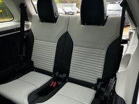 USED 2025 25 LAND ROVER DISCOVERY 5 3.0 D350 MHEV Dynamic SE SUV 5dr Diesel Auto 4WD Euro 6 (s/s) (350 ps) 