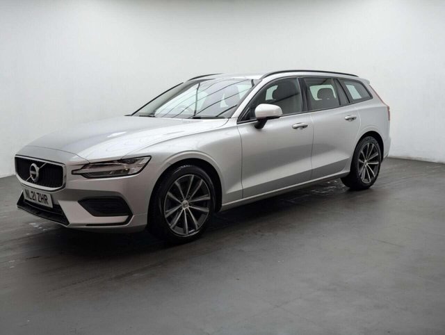 USED 2021 21 VOLVO V60 2.0 B3 MHEV Momentum Estate 5dr Petrol Hybrid Auto Euro 6 (s/s) (163 ps) NAVIGATION+REAR PARK ASSIST CAMERA CLICK & COLLECT/HOME DELIVERY
