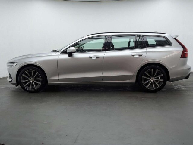 USED 2021 21 VOLVO V60 2.0 B3 MHEV Momentum Estate 5dr Petrol Hybrid Auto Euro 6 (s/s) (163 ps) NAVIGATION+REAR PARK ASSIST CAMERA CLICK & COLLECT/HOME DELIVERY