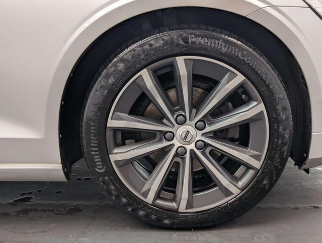 USED 2021 21 VOLVO V60 2.0 B3 MHEV Momentum Estate 5dr Petrol Hybrid Auto Euro 6 (s/s) (163 ps) NAVIGATION+REAR PARK ASSIST CAMERA CLICK & COLLECT/HOME DELIVERY